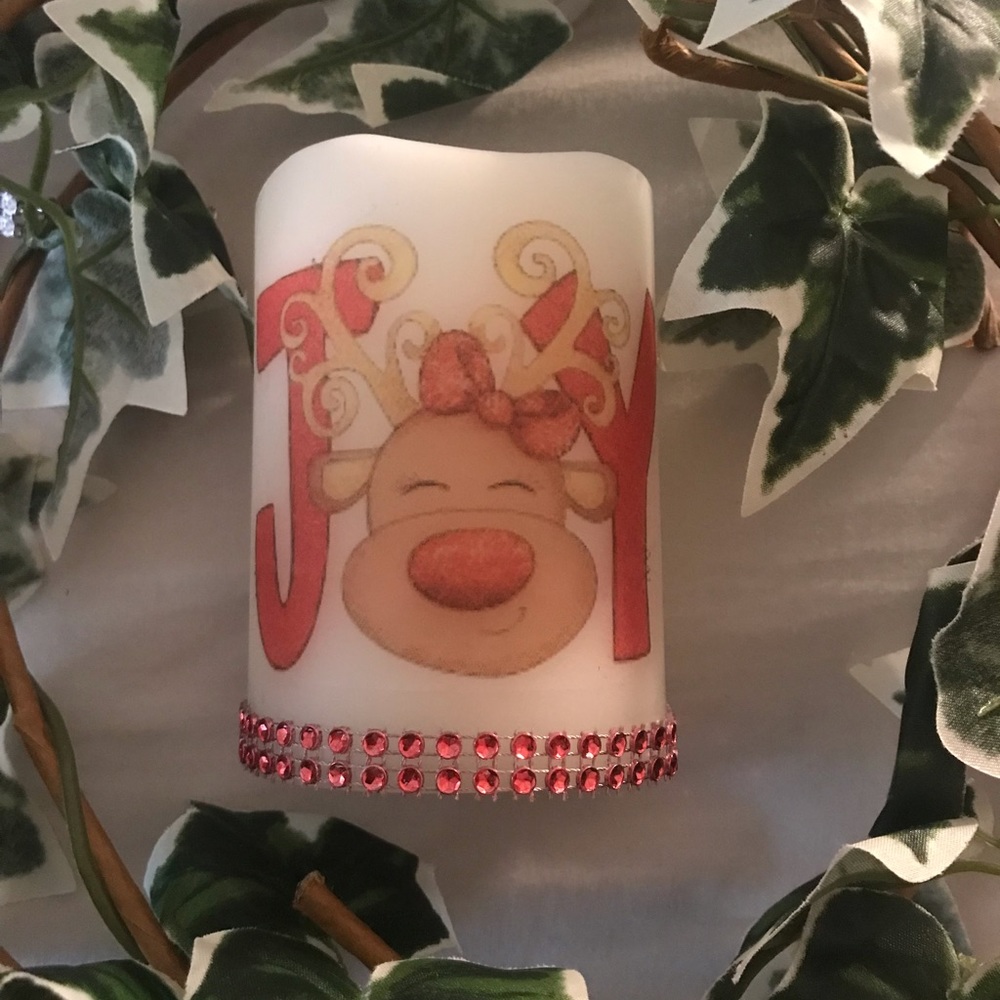 Holiday themed personalized flameless candle